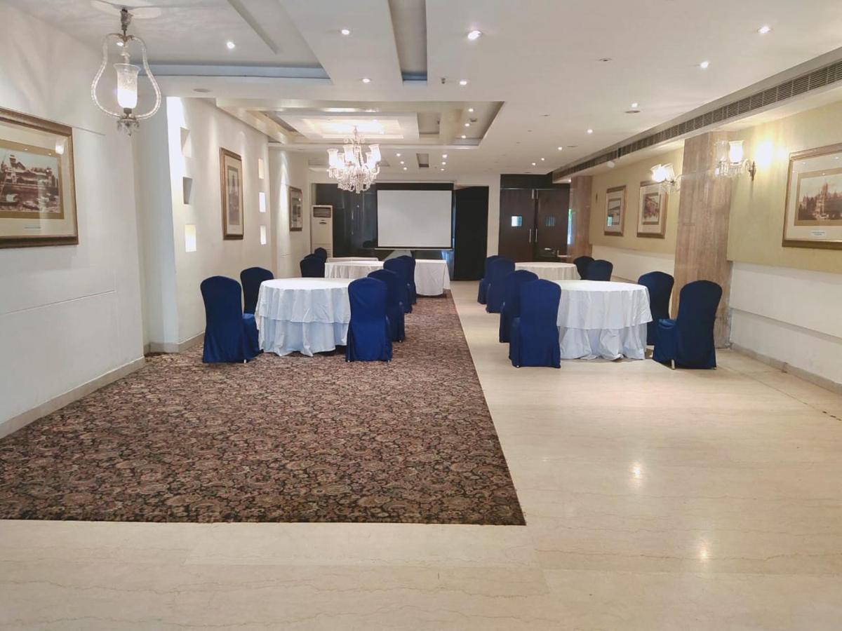Hotel Hampshire Plaza Hyderabad Exterior foto